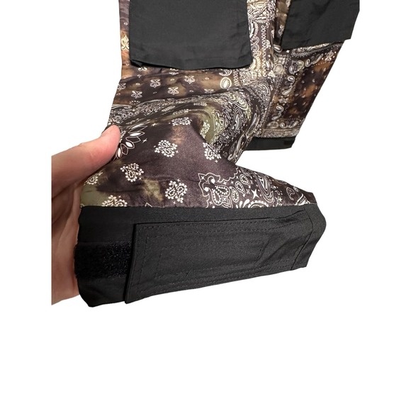 EPTM Tie Dye Bandana Cargos with Snap Pockets and Cuffs‎ Size Large 34 NWT - Picture 4 of 6